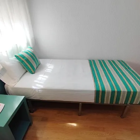 Guest house Yomo Bcn Port