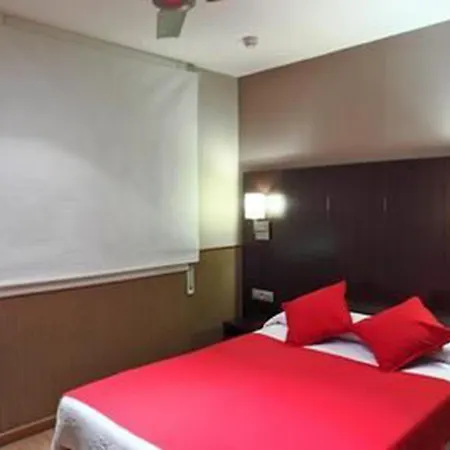 Guest house Yomo Bcn Port