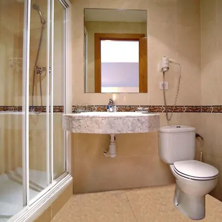 Guest house Yomo Bcn Port 2*
