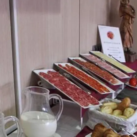 Yomo Bcn Port Guest house 2*