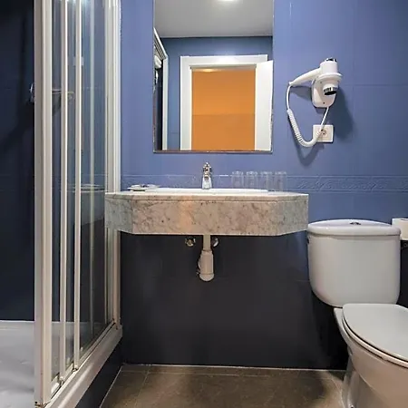 Guest house Yomo Bcn Port
