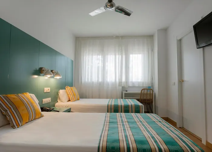 Yomo Bcn Port Vendégház