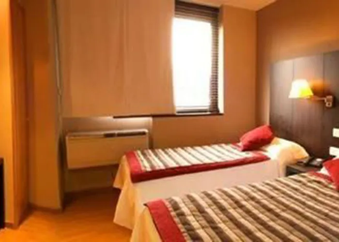 Yomo Bcn Port 2* Barcelona