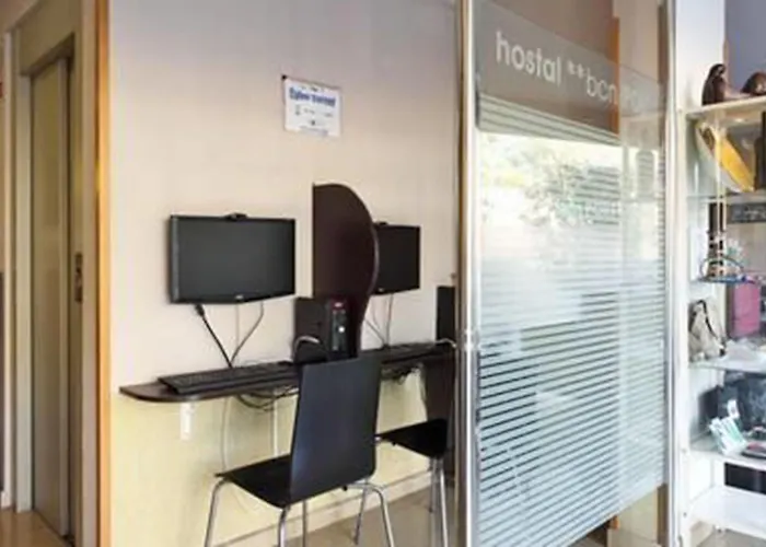 Yomo Bcn Port Vendégház